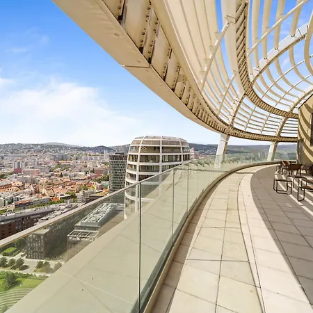 View In Sky Park By Zaha Hadid アパート ブラチスラヴァ