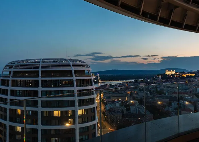 View In Sky Park By Zaha Hadid Apartmán *