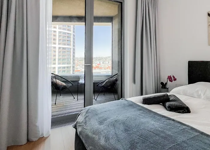 Appartement View In Sky Park By Zaha Hadid