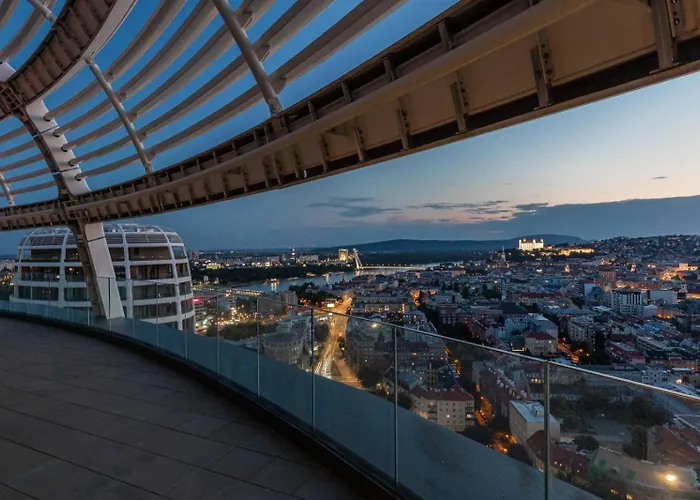 View In Sky Park By Zaha Hadid 公寓 *